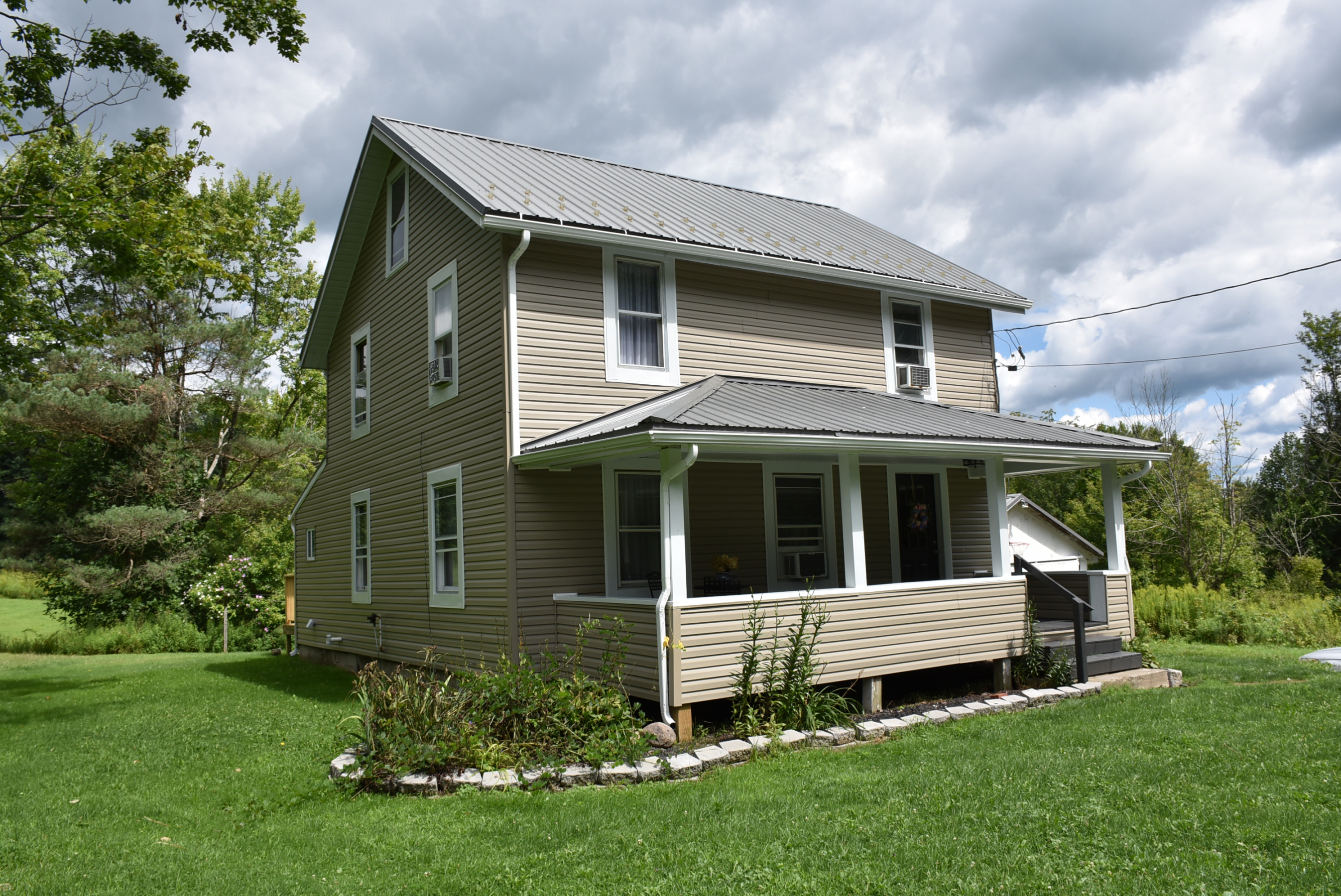 Hobbs Rd, Meadville, PA 16335