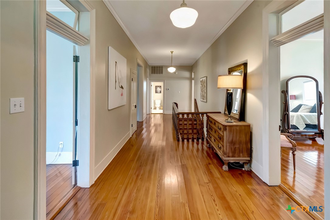 507 S De Leon Street, Victoria, Texas, 77901, United States, 5 Bedrooms Bedrooms, ,5 BathroomsBathrooms,Residential,For Sale,507 S De Leon Street,1612614
