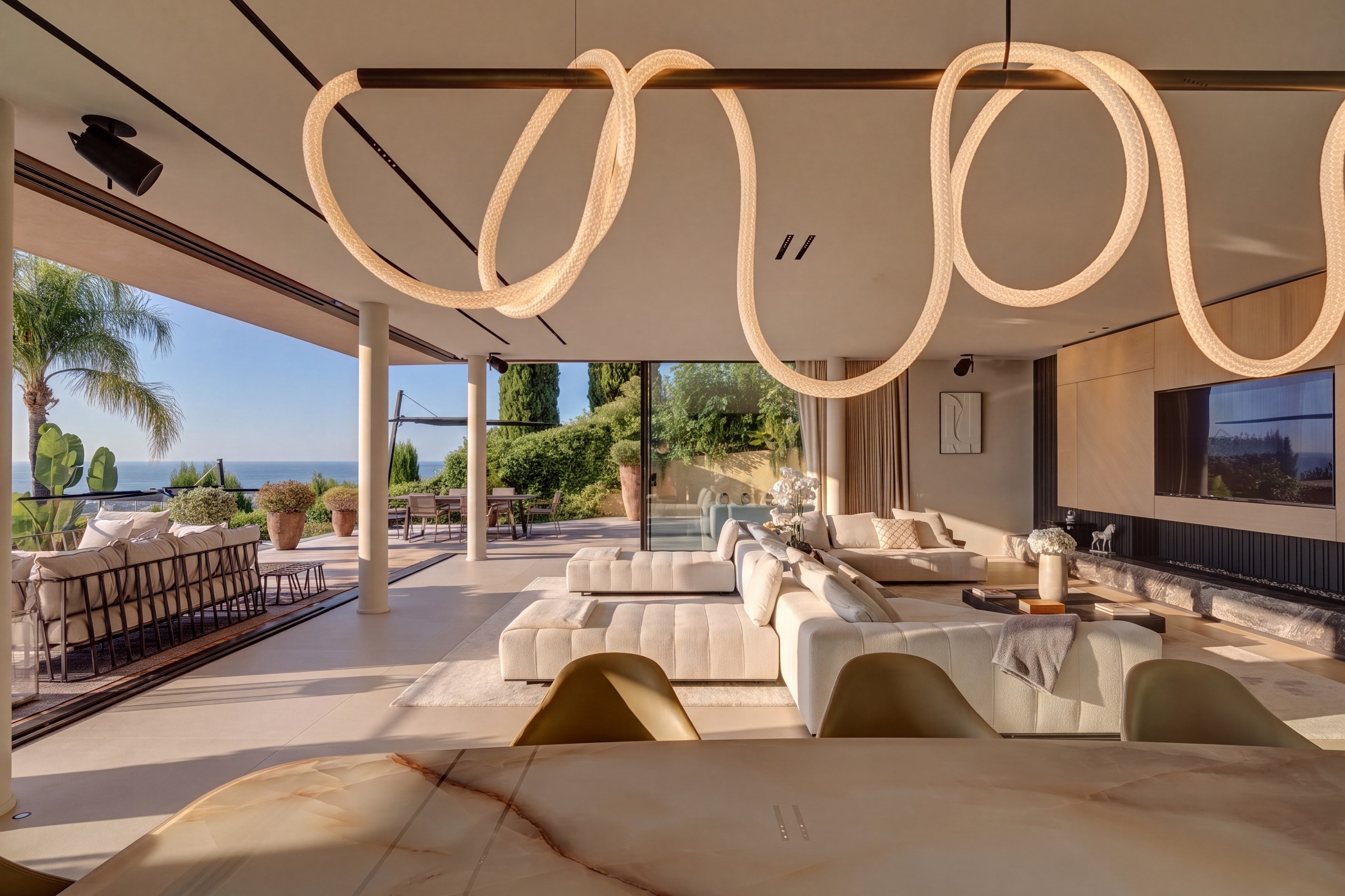  Contemporary architect-designed villa with mirror pool and high-end amenities - 物件實景