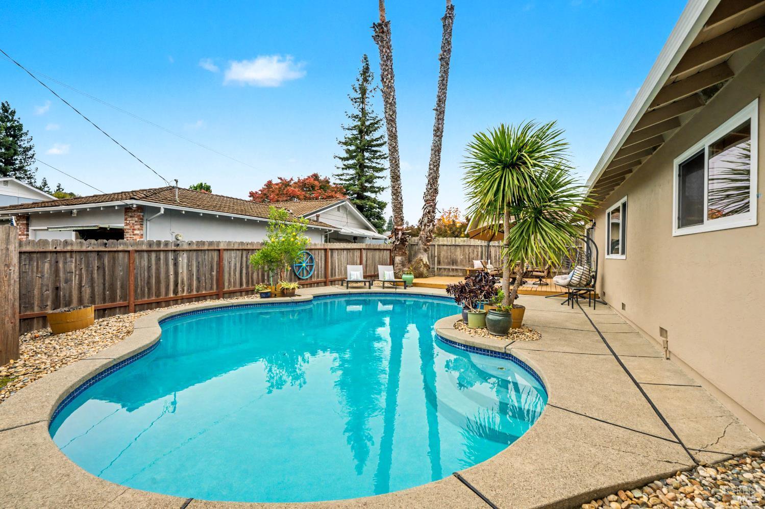 Napa, California, 94558, United States, 3 Bedrooms Bedrooms, ,2 BathroomsBathrooms,Residential,For Sale,2002029