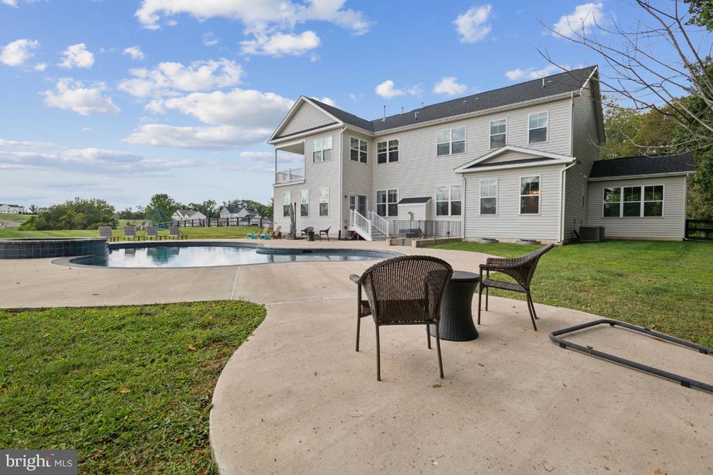 Leesburg, Virginia, 20176, United States, 7 Bedrooms Bedrooms, ,7 BathroomsBathrooms,Residential,For Sale,1941284