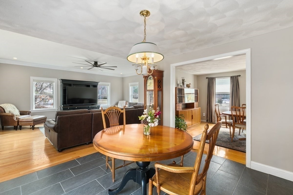 Merrimac, Massachusetts, 01860, United States, 3 Bedrooms Bedrooms, ,3 BathroomsBathrooms,Residential,For Sale,1983762