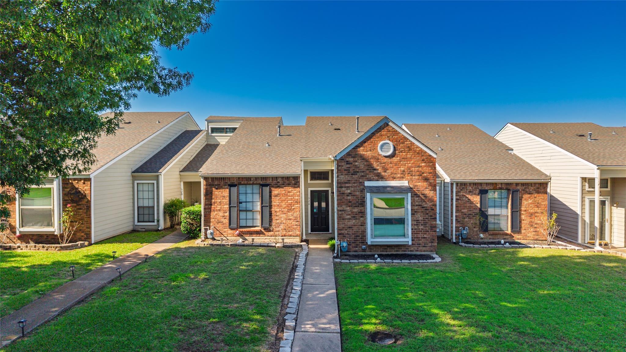 Greenville, Texas, 75402, United States, 18 Bedrooms Bedrooms, ,18 BathroomsBathrooms,Residential,For Sale,2049312