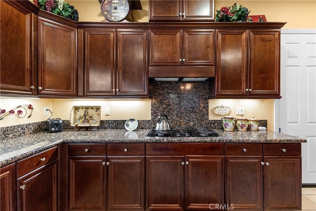 Highland, California, 92346, United States, 5 Bedrooms Bedrooms, ,5 BathroomsBathrooms,Residential,For Sale,1982875