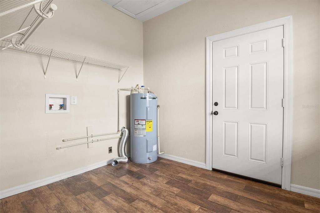 Bartow, Florida, 33830, United States, 3 Bedrooms Bedrooms, ,4 BathroomsBathrooms,Residential,For Sale,2002035