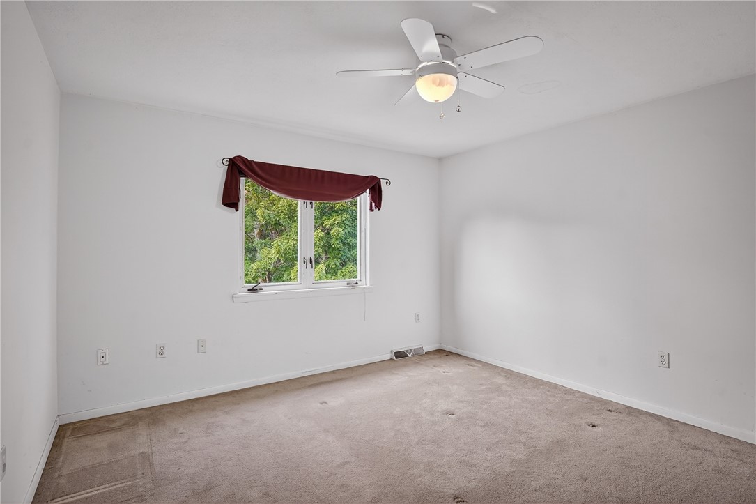 Cranberry Twp, Pennsylvania, 16066, United States, 3 Bedrooms Bedrooms, ,3 BathroomsBathrooms,Residential,For Sale,1932228