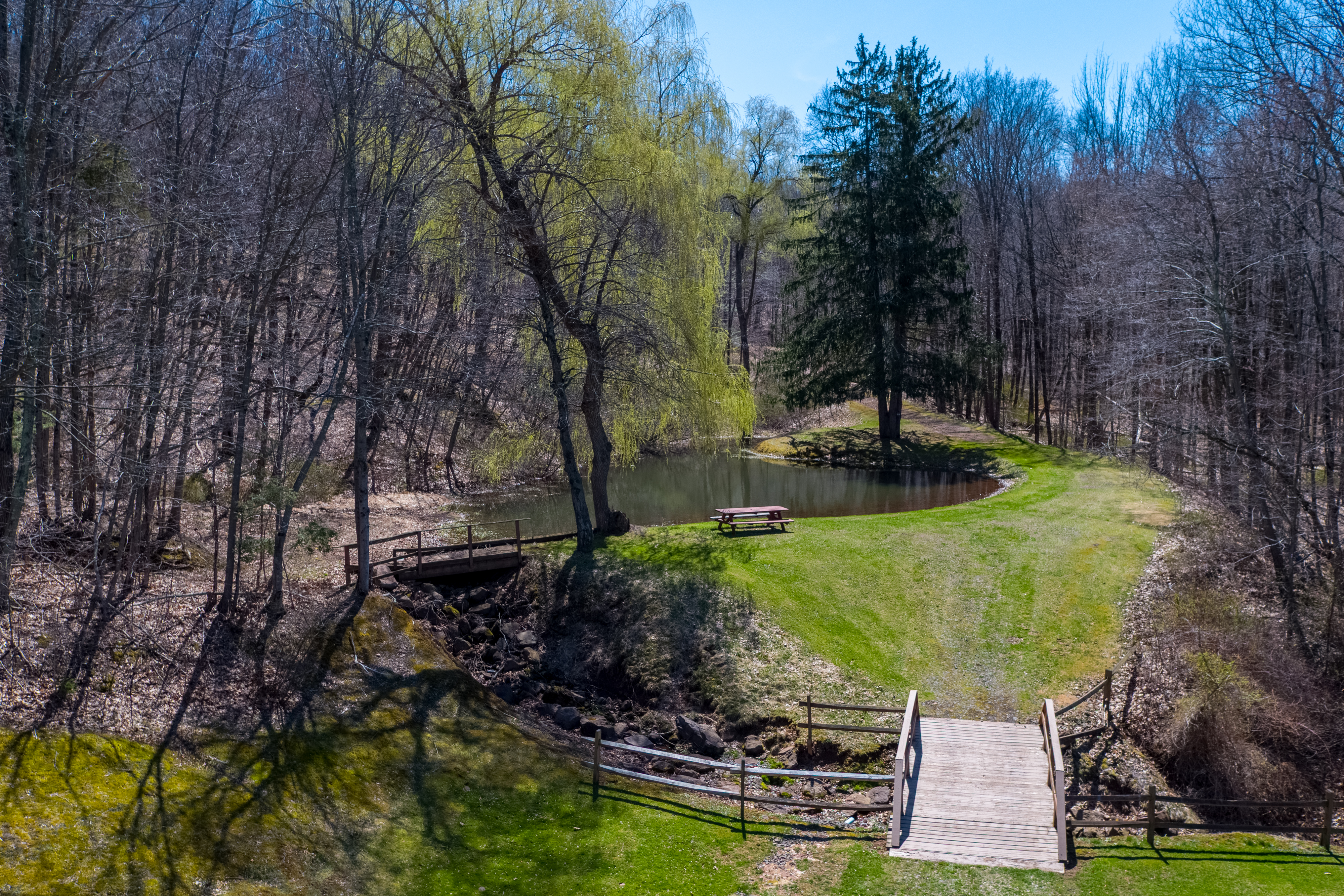  408-r Stage Coach Road - 物件實景