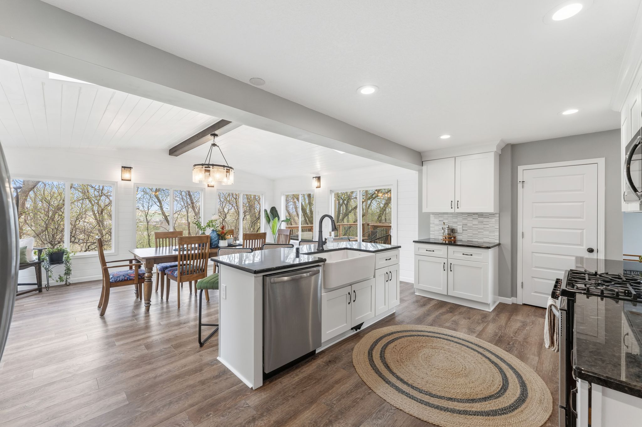  Stylish Renovation Meets Classic Charm - 物件實景