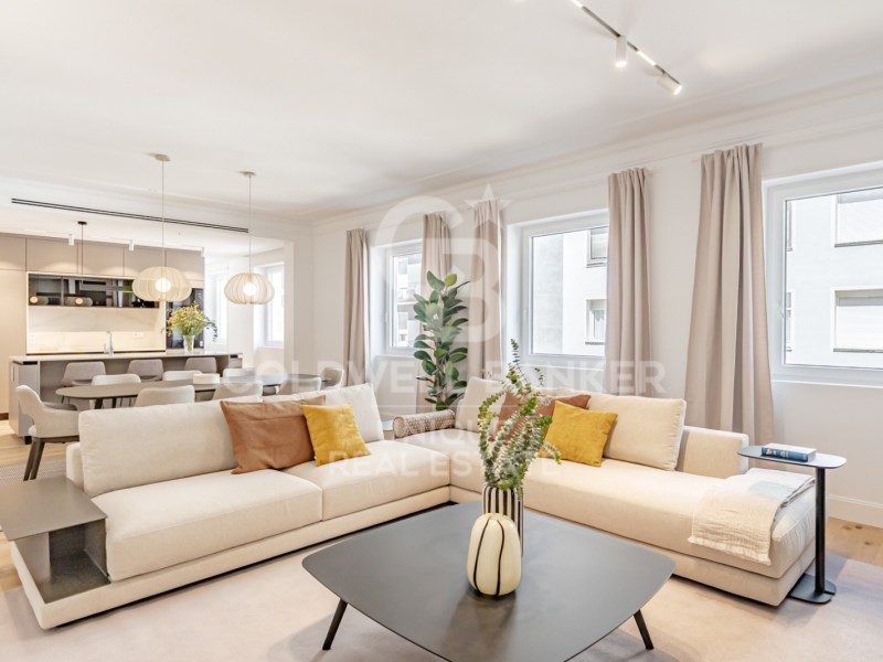 Madrid, Comunidad de Madrid, ES, 5 Bedrooms Bedrooms, ,5 BathroomsBathrooms,Residential,For Sale,1942128
