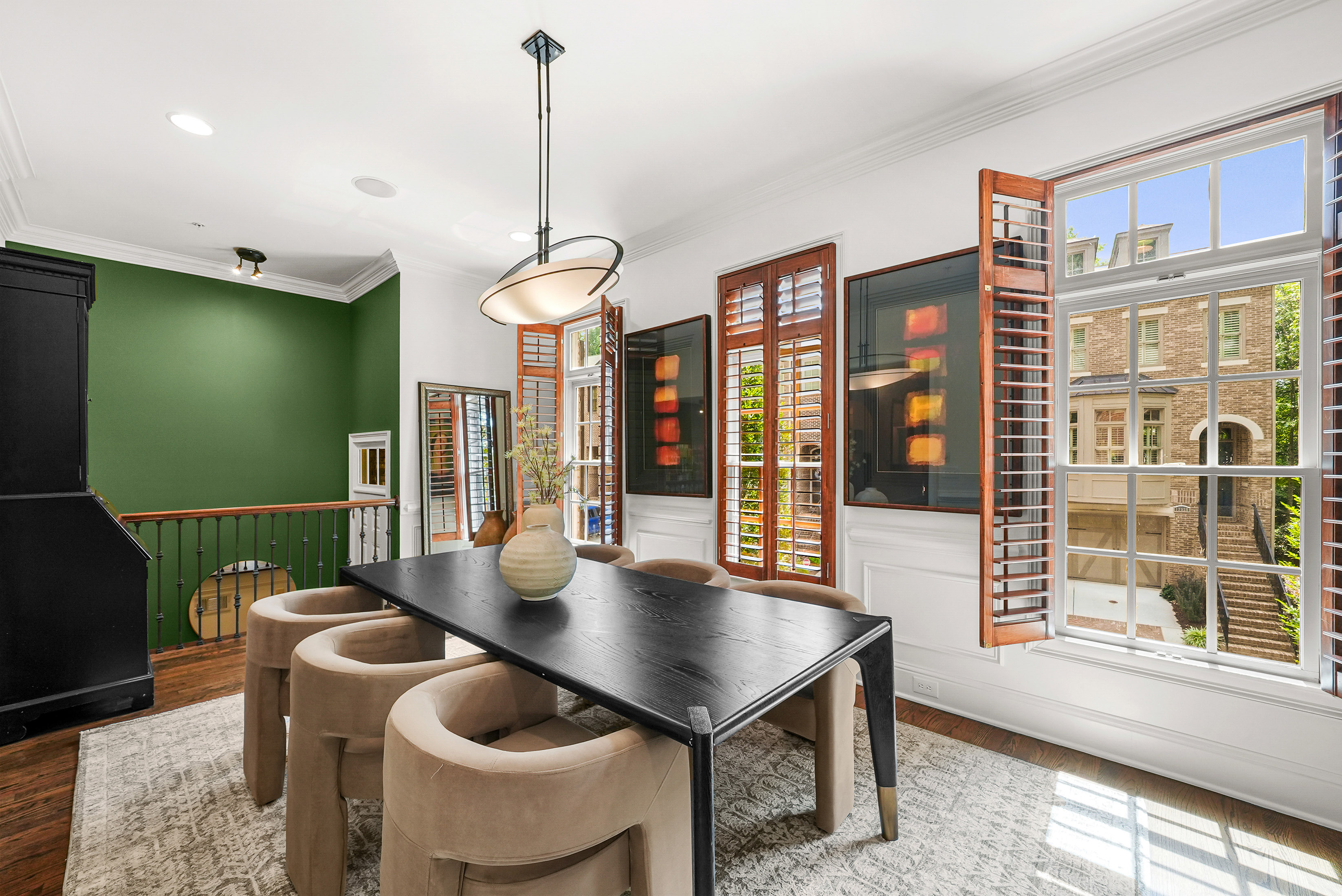  Beautifully Appointed Townhome in the Heart of Downtown Alpharetta - 物件實景