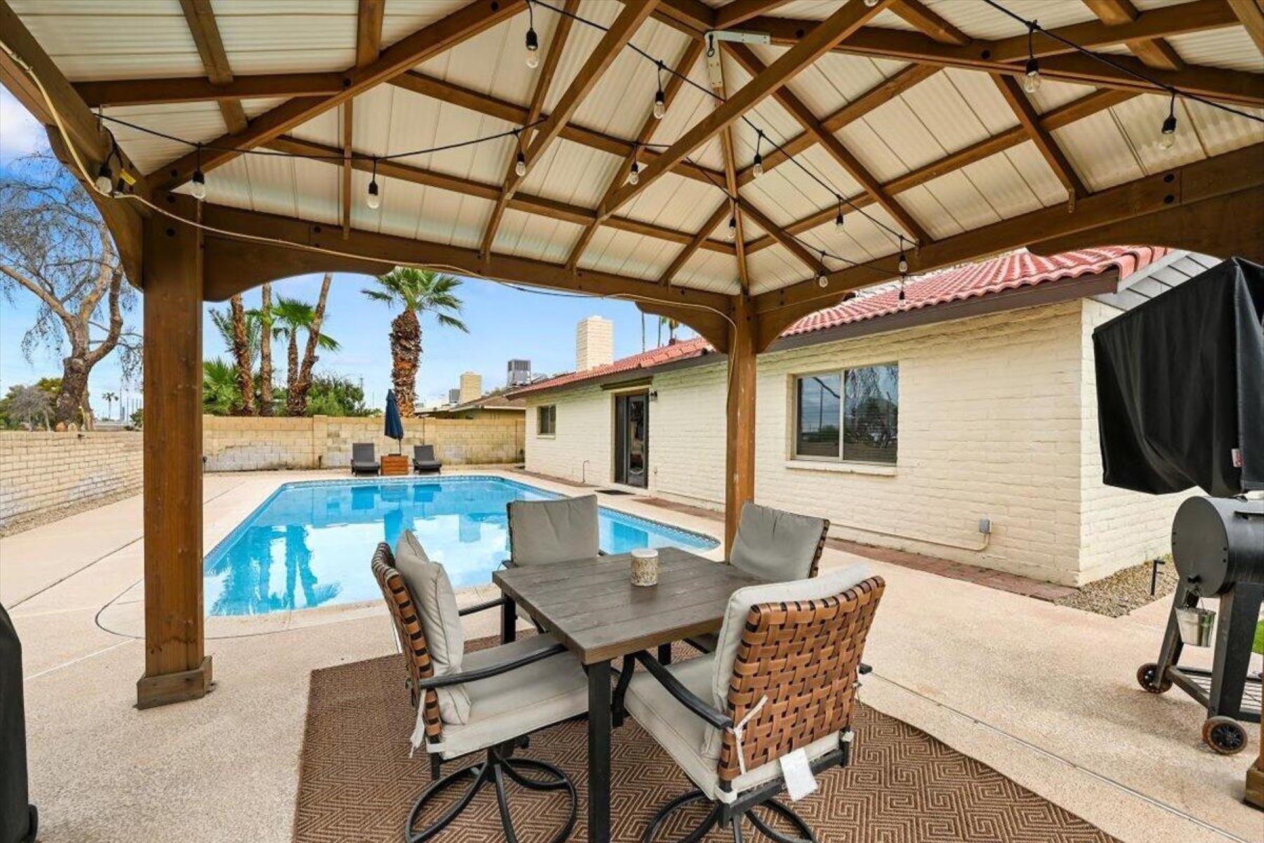  7526 S Forest Avenue¦Tempe, AZ - 物件實景