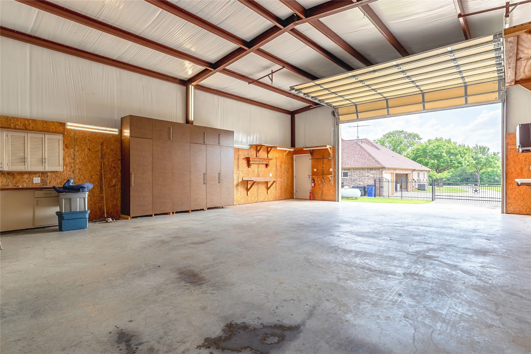 Lakeside, Texas, 76135, United States, 3 Bedrooms Bedrooms, ,3 BathroomsBathrooms,Residential,For Sale,2047956