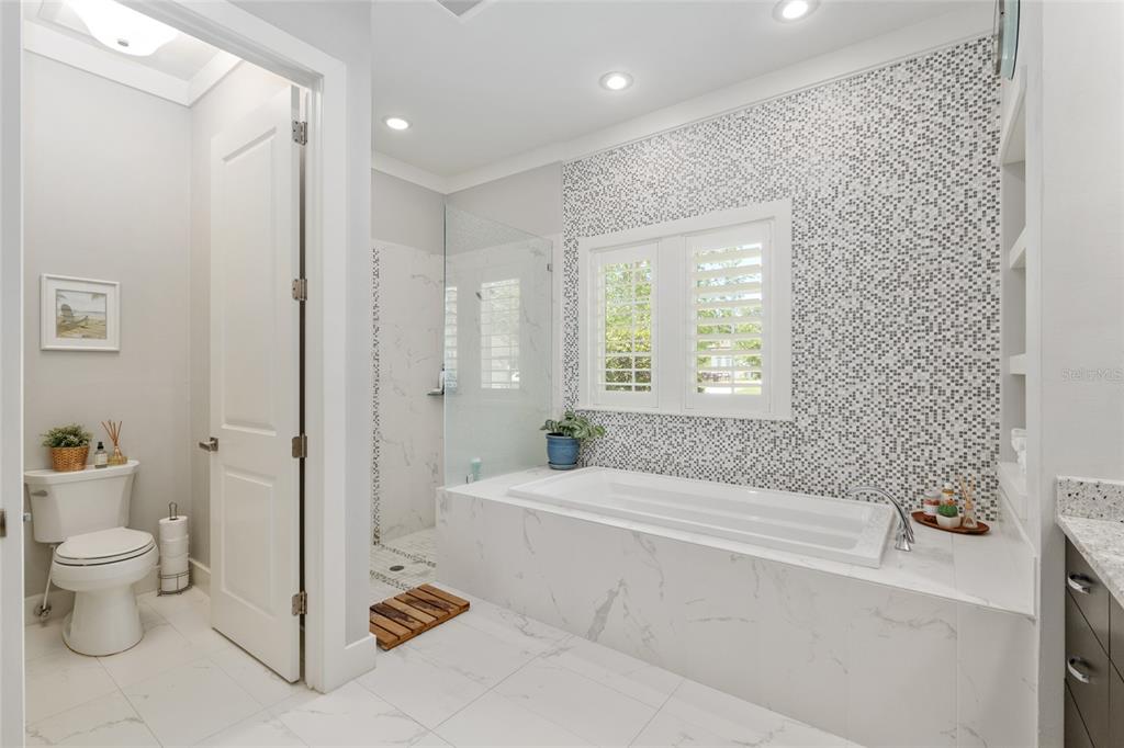 Gainesville, Florida, 32608, United States, 4 Bedrooms Bedrooms, ,4 BathroomsBathrooms,Residential,For Sale,1793758
