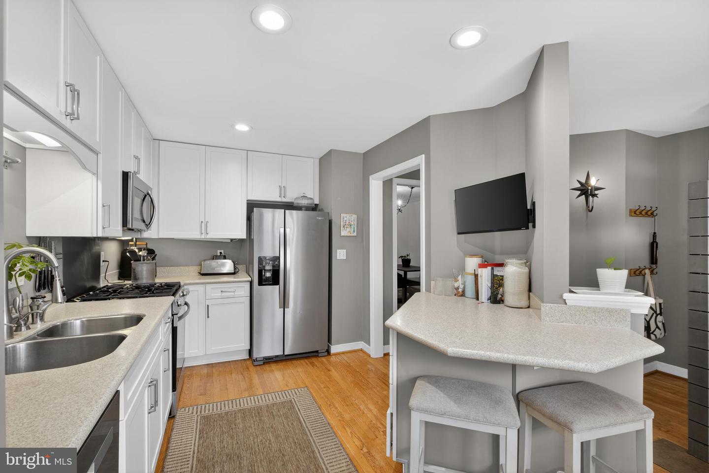 WILMINGTON, Delaware, 19806, United States, 4 Bedrooms Bedrooms, ,4 BathroomsBathrooms,Residential,For Sale,2048566