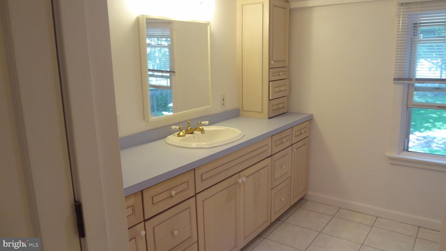 Lawrence Township, New Jersey, 08648, United States, ,Residential,For Sale,1927420