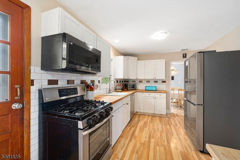 Lincoln Park Boro, New Jersey, 07035, United States, 4 Bedrooms Bedrooms, ,3 BathroomsBathrooms,Residential,For Sale,1991719