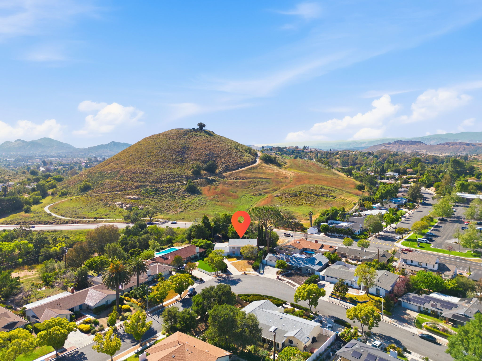  349 Somerset Cir - 物件實景