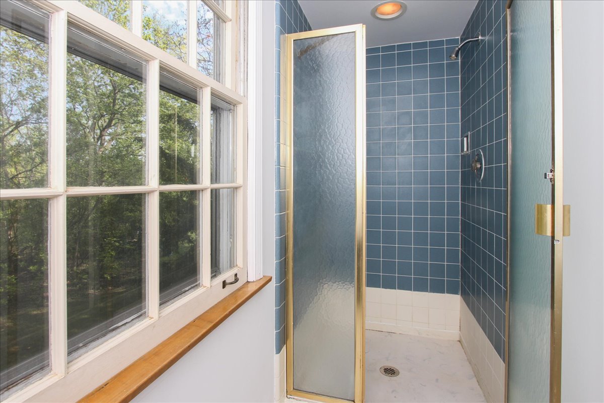 Lincolnshire, Illinois, 60069, United States, 4 Bedrooms Bedrooms, ,3 BathroomsBathrooms,Residential,For Sale,1975181