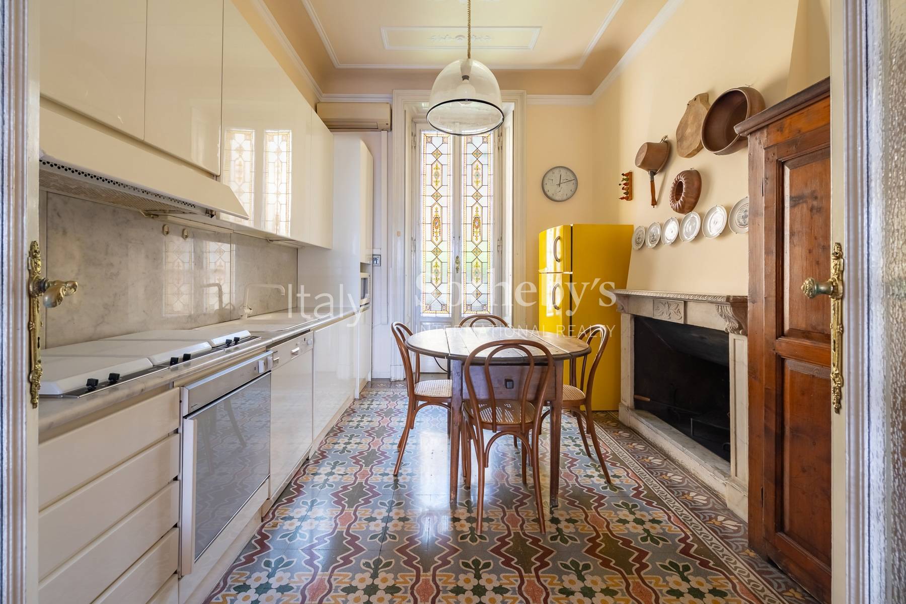  Appartement de charme dans un magnifique immeuble Art nouveau - 物件實景