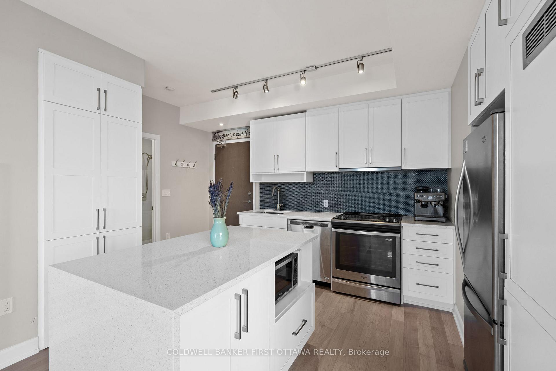 WEST CENTRE TOWN, Ontario, K1Y 4G9, CA, 2 Bedrooms Bedrooms, ,Residential,For Sale,1950292