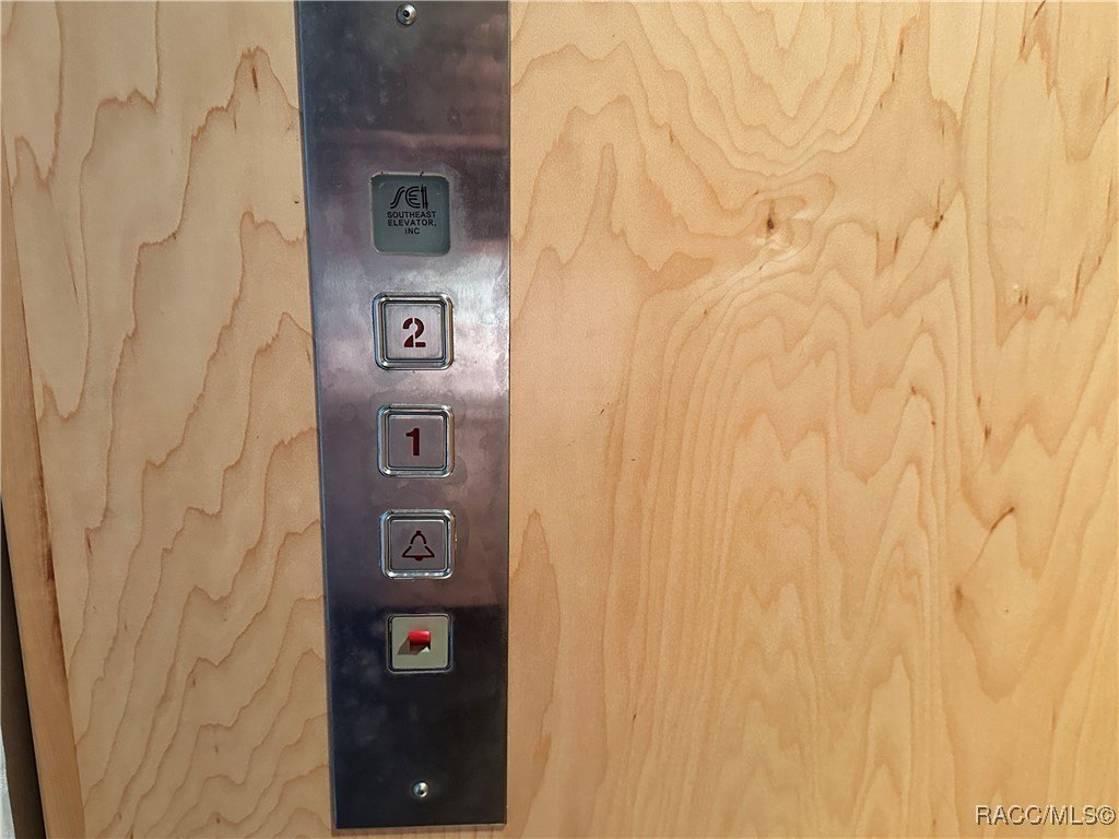 Crystal River, Florida, 34429, United States, 4 Bedrooms Bedrooms, ,3 BathroomsBathrooms,Residential,For Sale,1996734