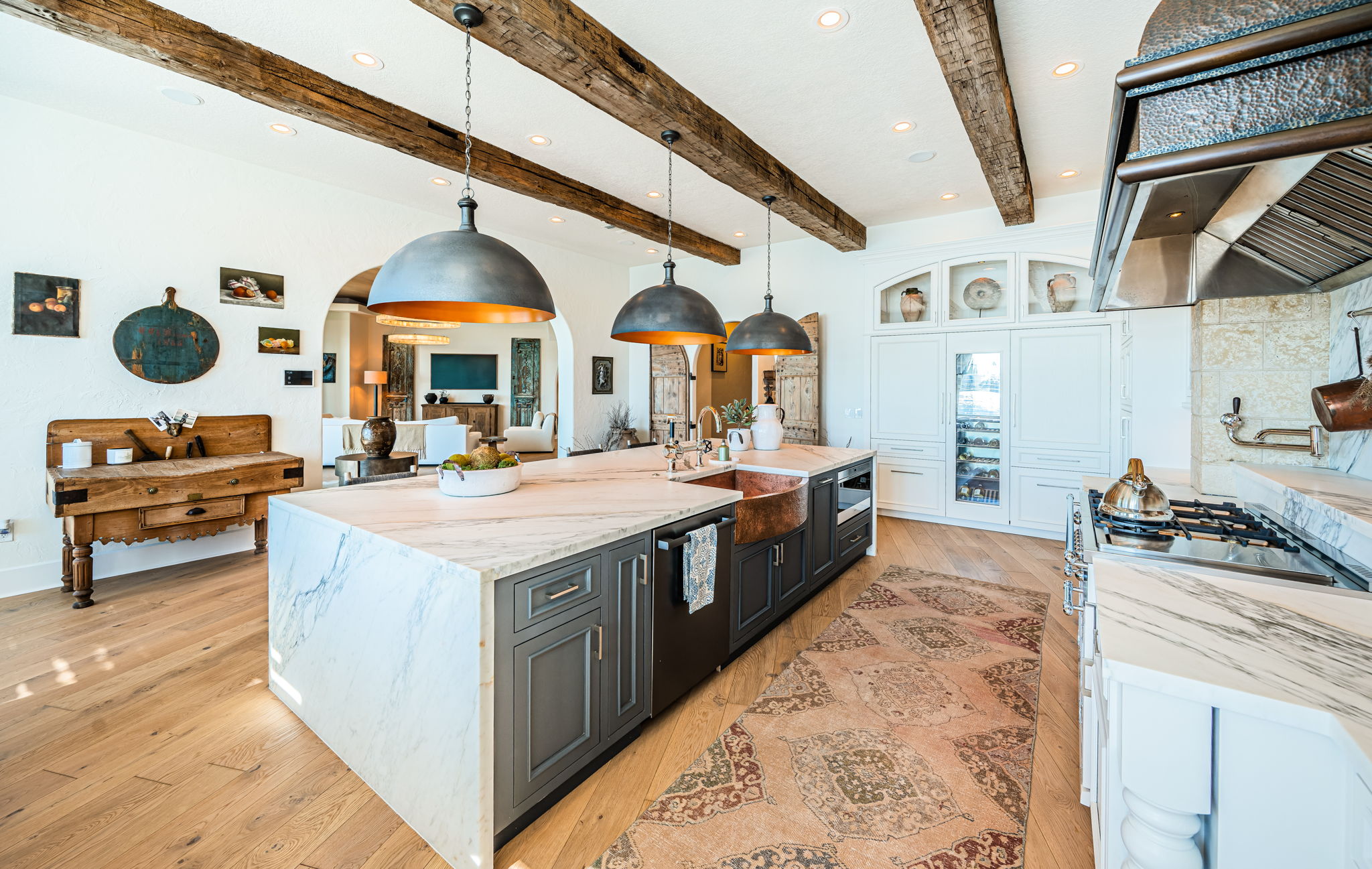 St Petersburg, Florida, 33707, United States, 5 Bedrooms Bedrooms, ,5 BathroomsBathrooms,Residential,For Sale,2007772