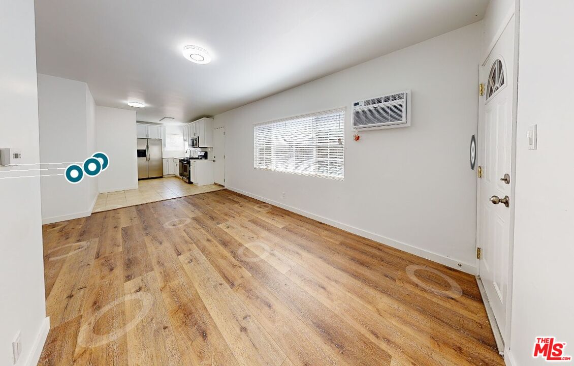 Los Angeles, California, 90066, United States, 4 Bedrooms Bedrooms, ,Residential,For Sale,1705092