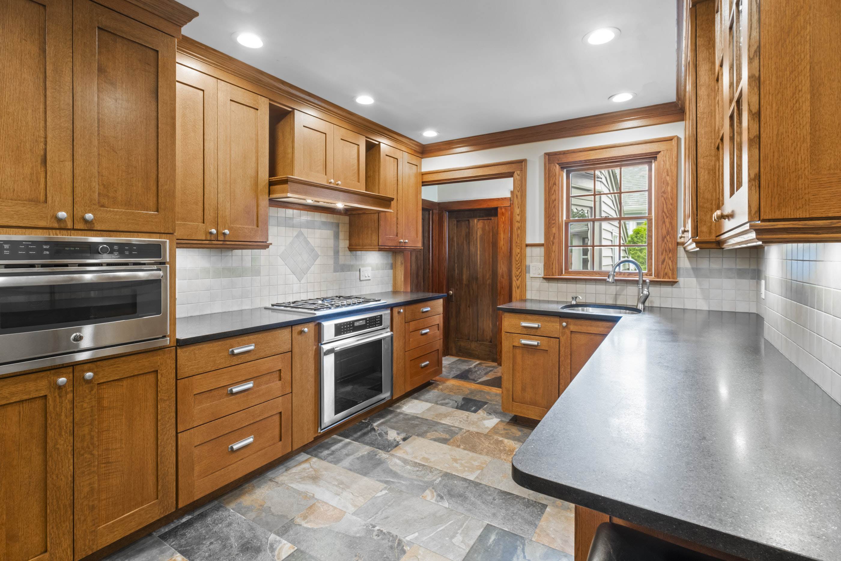 Bellerose Village, New York, 11001, United States, 3 Bedrooms Bedrooms, ,2 BathroomsBathrooms,Residential,For Sale,1974559