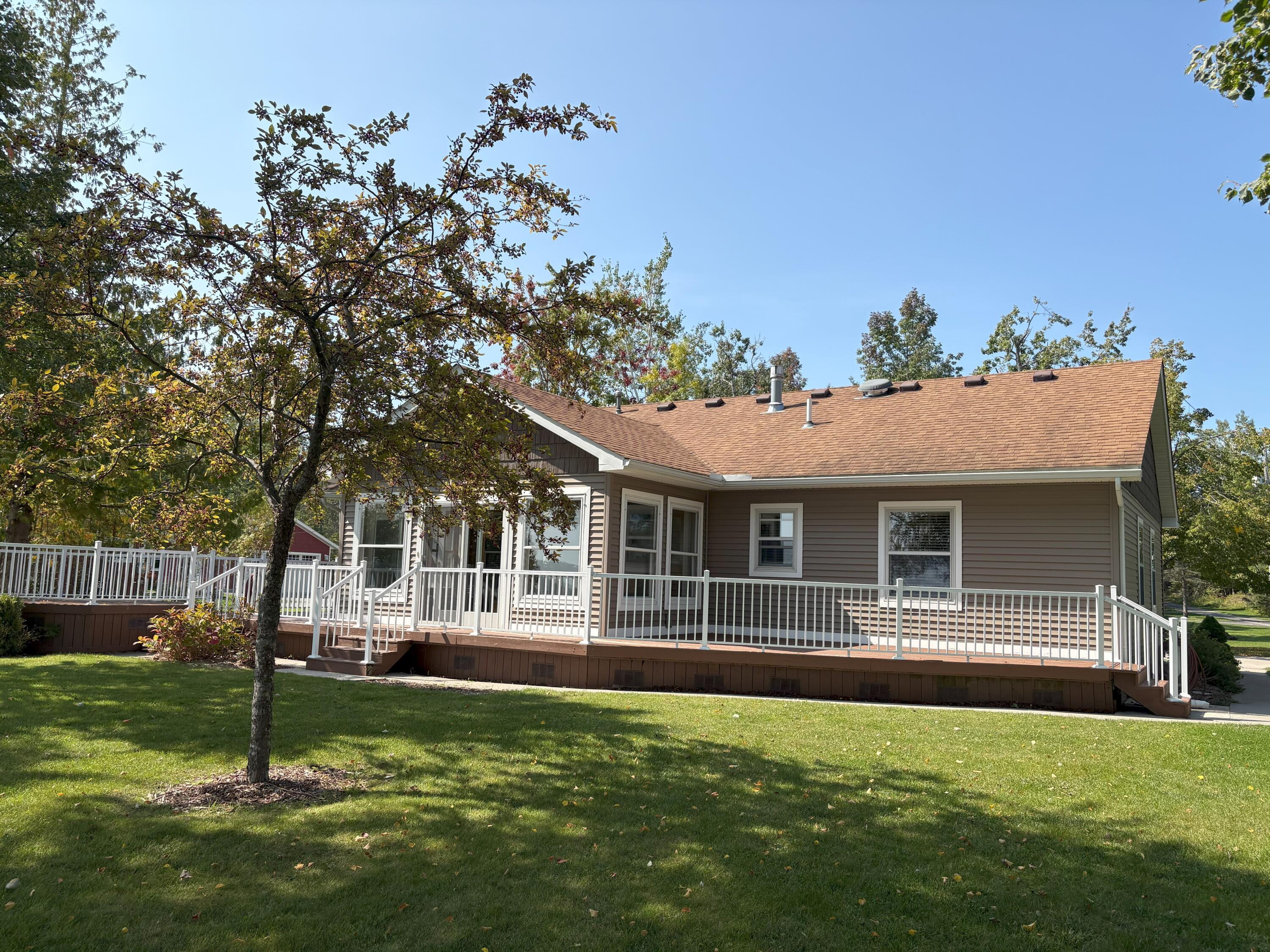 Posen, Michigan, 49776, United States, 3 Bedrooms Bedrooms, ,2 BathroomsBathrooms,Residential,For Sale,2007522