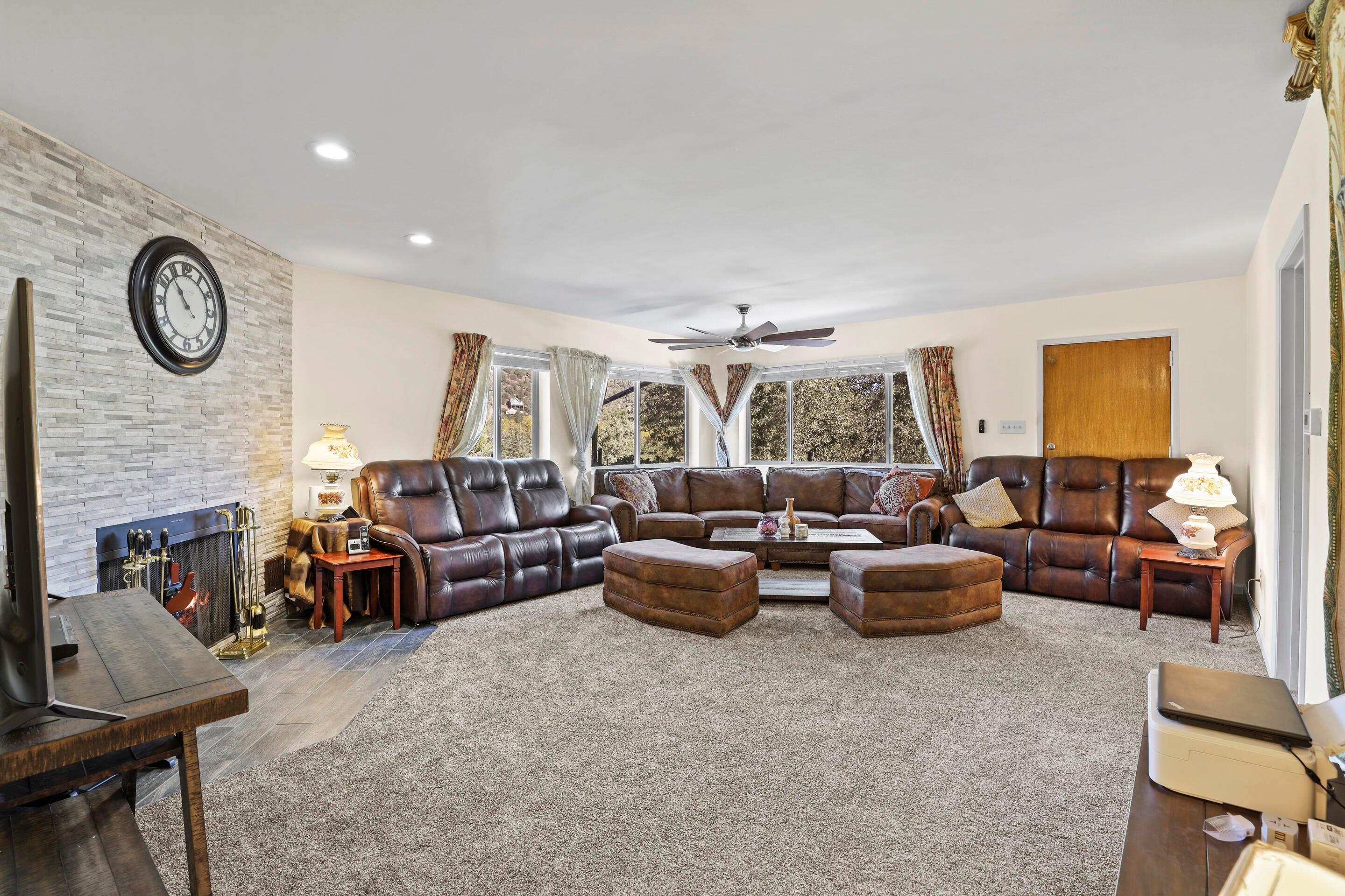 Payson, Arizona, 85541, United States, 4 Bedrooms Bedrooms, ,1 BathroomBathrooms,Residential,For Sale,1795141
