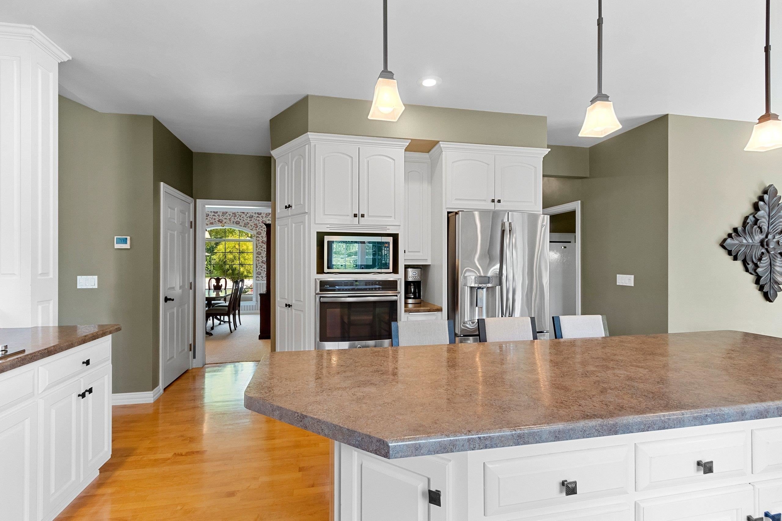 GREEN BAY, Wisconsin, 54302-5254, United States, 5 Bedrooms Bedrooms, ,4 BathroomsBathrooms,Residential,For Sale,1920394