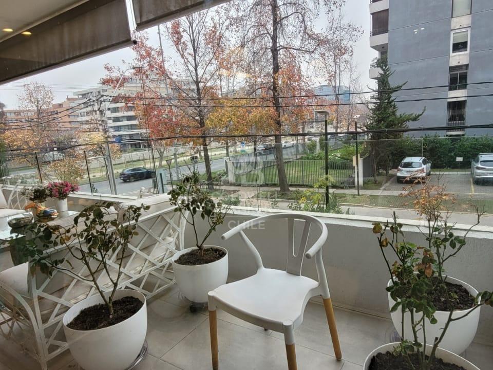 Vitacura, Chile, 3 Bedrooms Bedrooms, ,3 BathroomsBathrooms,Residential,For Sale,1946968