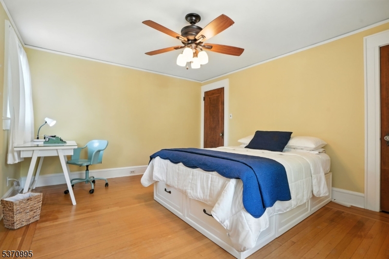 Maplewood Twp., New Jersey, 07040, United States, 4 Bedrooms Bedrooms, ,3 BathroomsBathrooms,Residential,For Sale,1940920