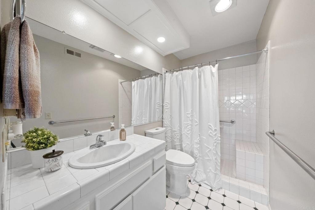 Chula Vista, California, 91913, United States, 2 Bedrooms Bedrooms, ,2 BathroomsBathrooms,Residential,For Sale,1745027