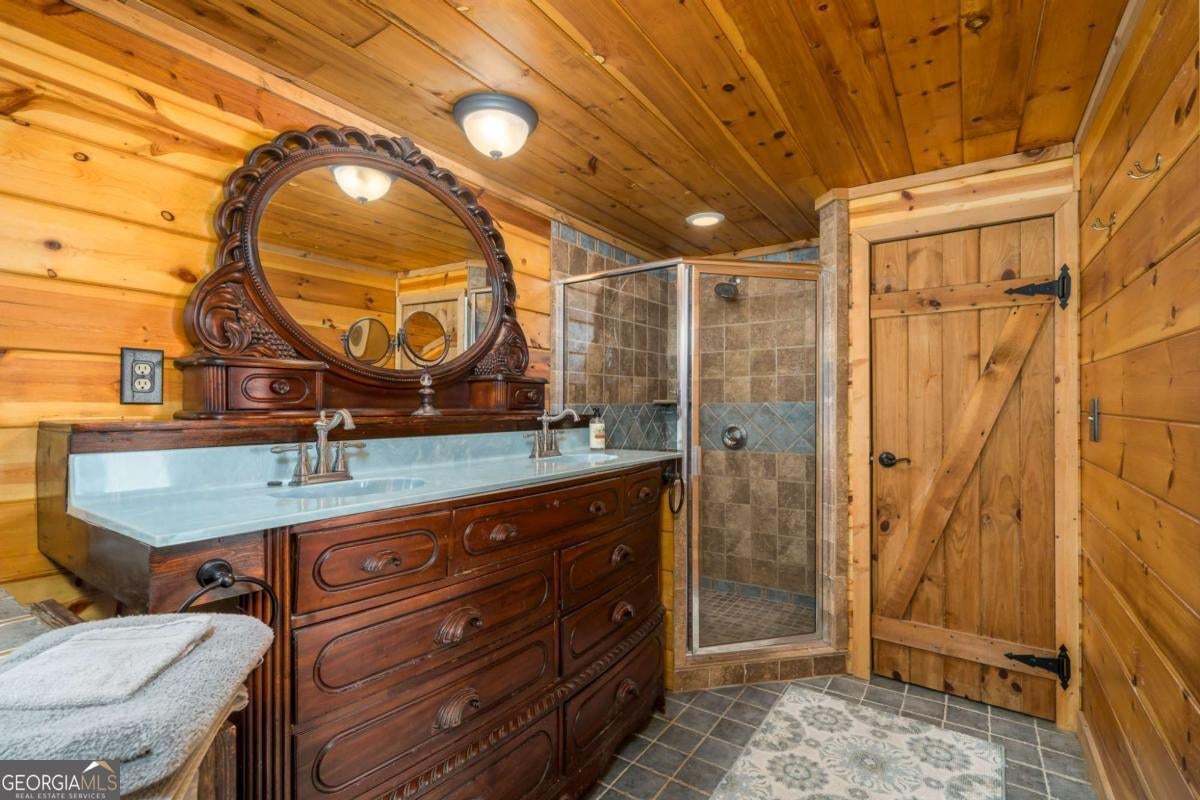 Ellijay, Georgia, 30540, United States, 4 Bedrooms Bedrooms, ,4 BathroomsBathrooms,Residential,For Sale,1859084