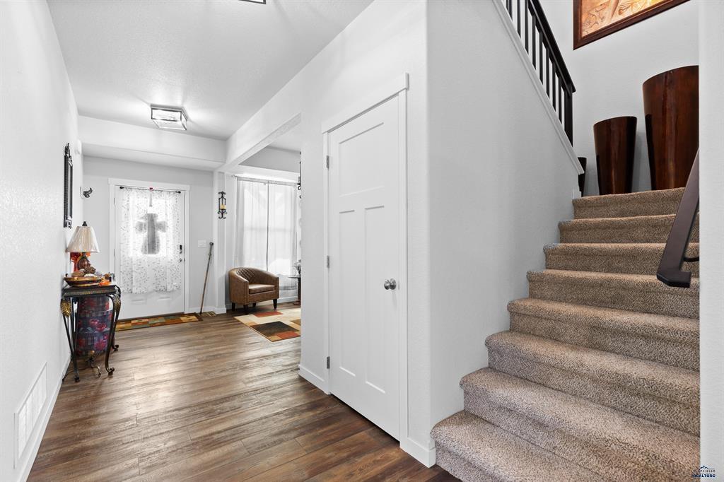 Rapid City, South Dakota, 57703, United States, 3 Bedrooms Bedrooms, ,3 BathroomsBathrooms,Residential,For Sale,1863610