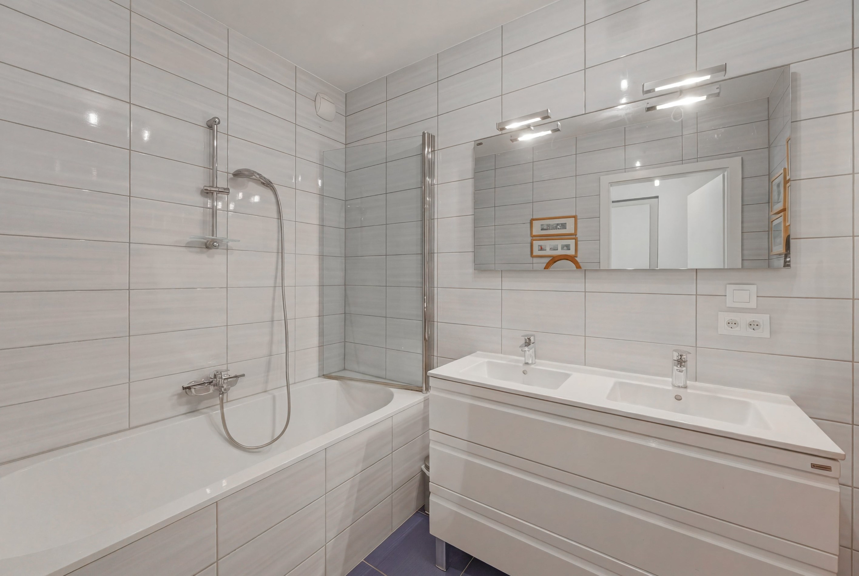  Rare Property in Évian-les-Bains – Elegant 113 sq.m Elevated Garden-Level Apart… - 物件實景