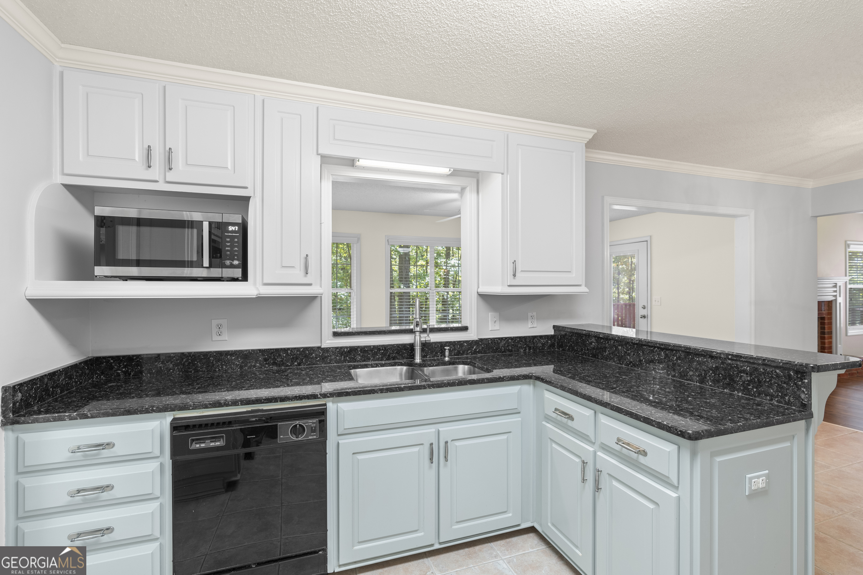 Sharpsburg, Georgia, 30277, United States, 3 Bedrooms Bedrooms, ,3 BathroomsBathrooms,Residential,For Sale,1955891