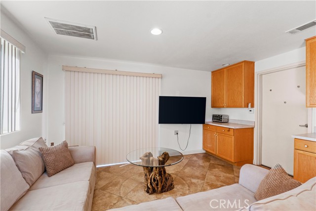 Riverside, California, 92503, United States, 4 Bedrooms Bedrooms, ,3 BathroomsBathrooms,Residential,For Sale,1977398