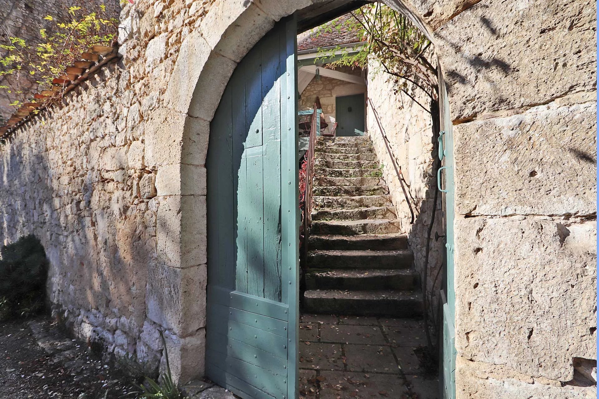 Bergerac, New Aquitaine, 24100, FR, 4 Bedrooms Bedrooms, ,3 BathroomsBathrooms,Residential,For Sale,1996002