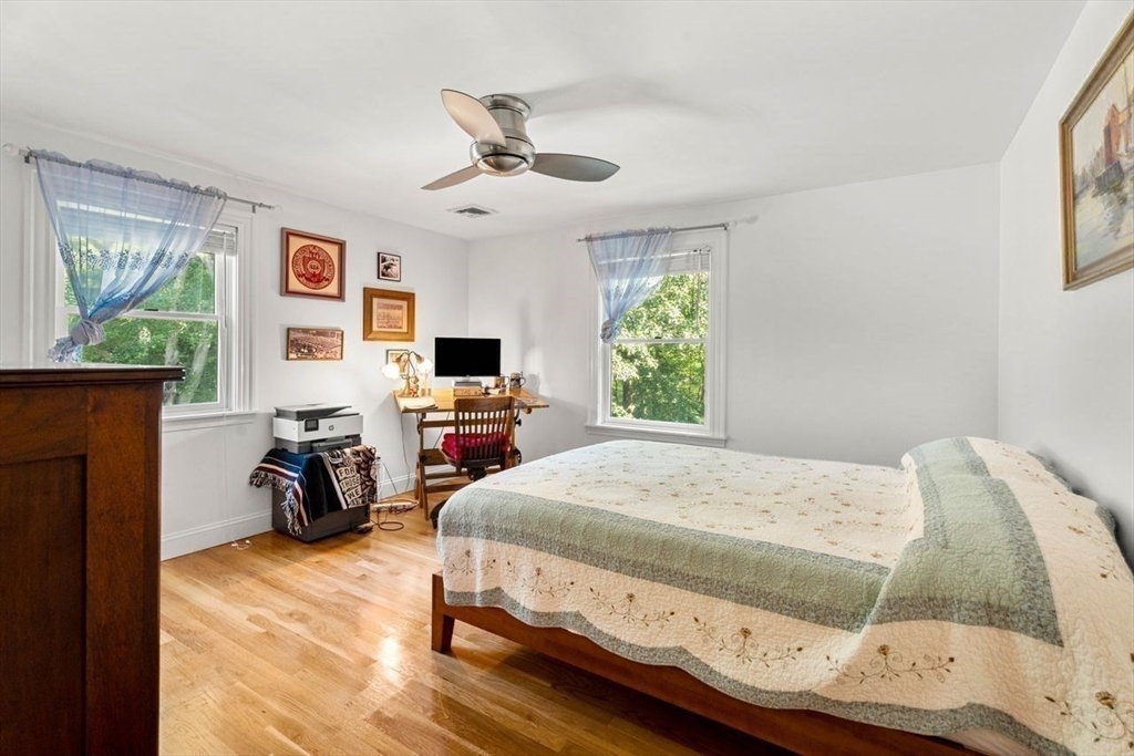 Marblehead, Massachusetts, 01945, United States, 4 Bedrooms Bedrooms, ,3 BathroomsBathrooms,Residential,For Sale,1903628