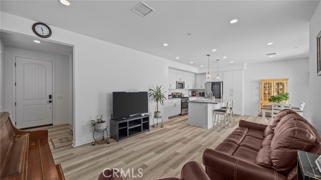 Chino, California, 91708, United States, 4 Bedrooms Bedrooms, ,3 BathroomsBathrooms,Residential,For Sale,2040840