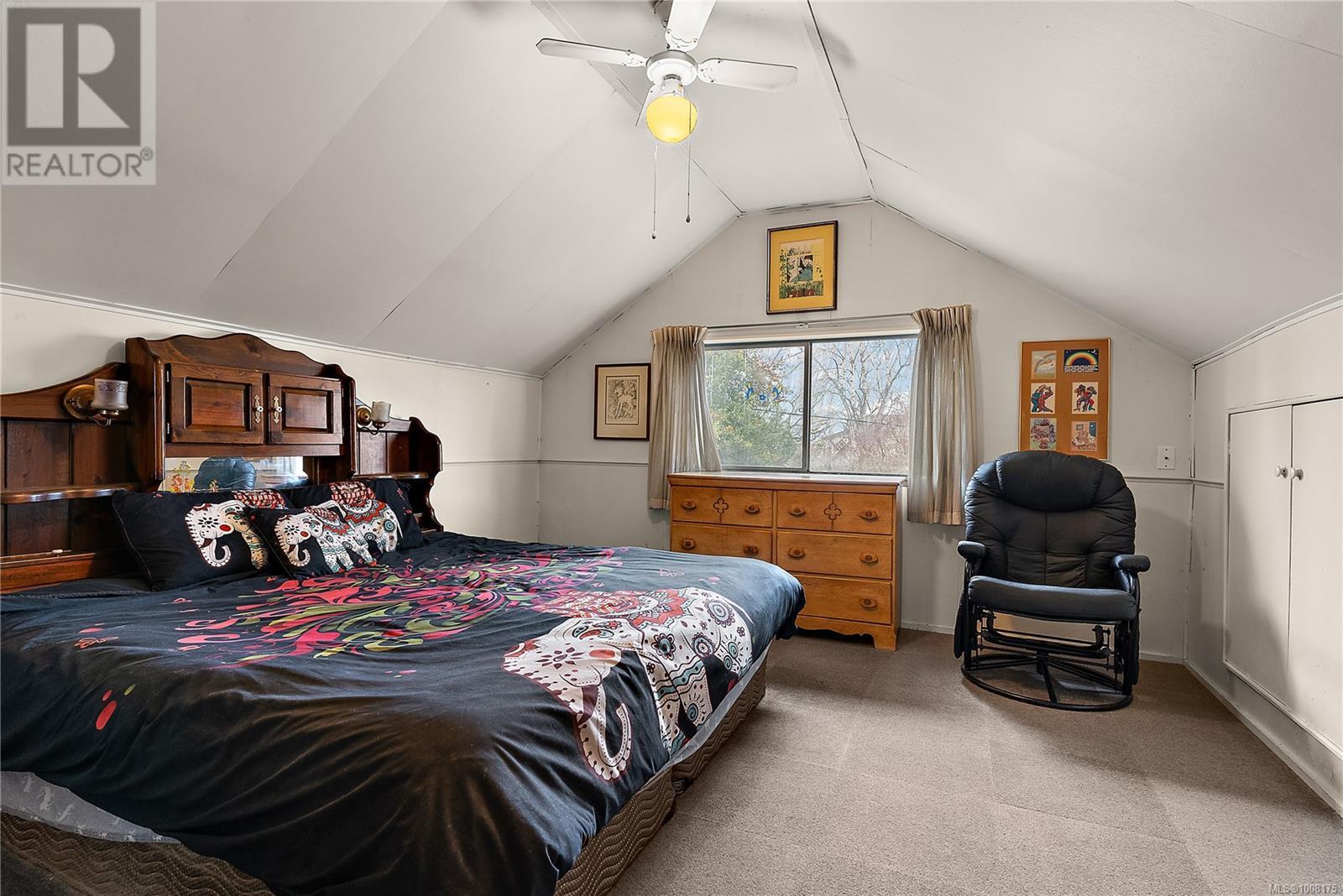 SIDNEY, British Columbia, V8L 2W2, CA, 2 Bedrooms Bedrooms, ,1 BathroomBathrooms,Residential,For Sale,1902048
