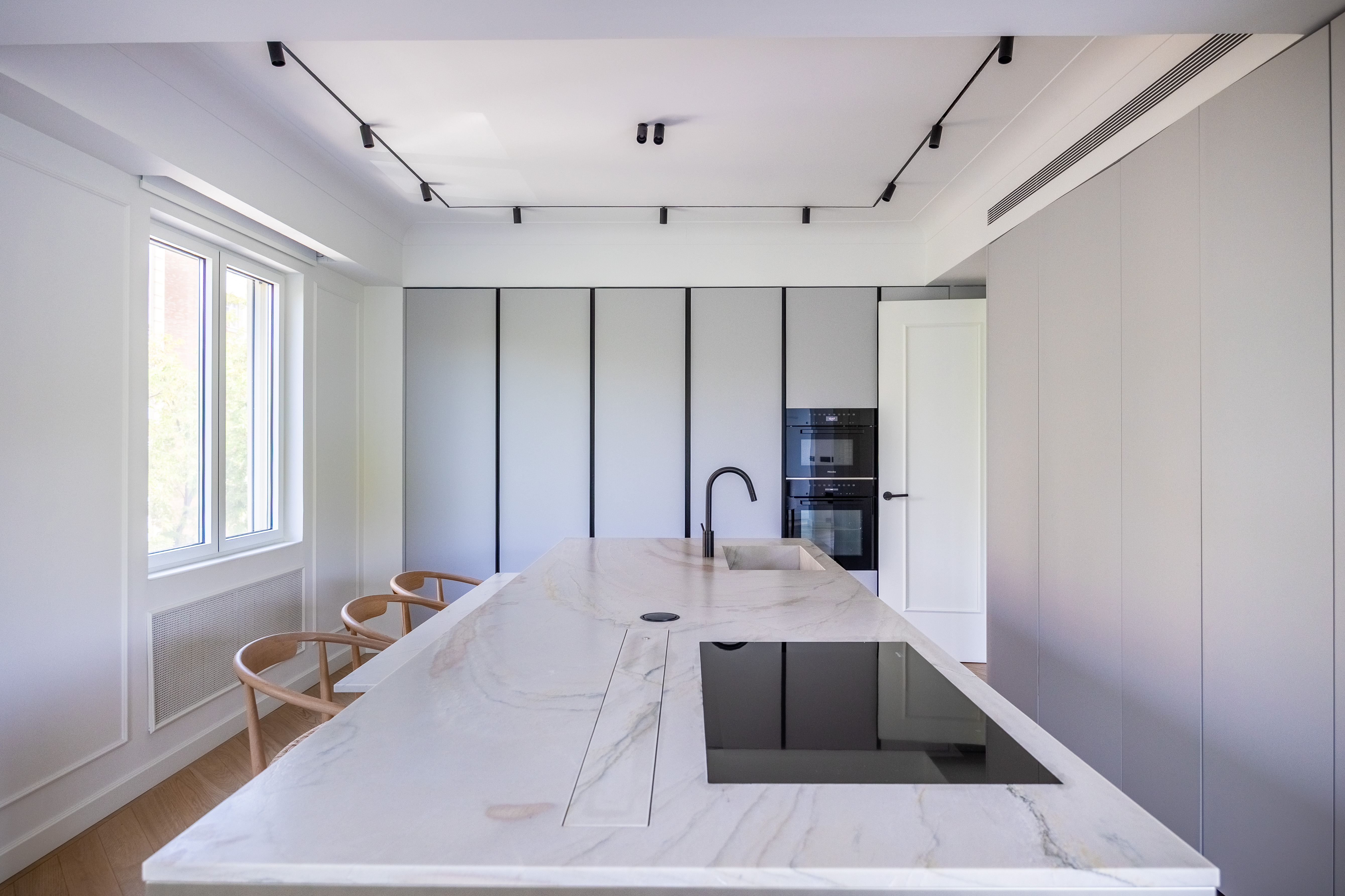  Elegant Renovated Apartment in Exclusive Area, Near Plaza de España, Seville - 物件實景