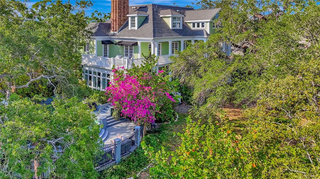 Tampa, Florida, 33611, United States, 5 Bedrooms Bedrooms, ,7 BathroomsBathrooms,Residential,For Sale,1988340