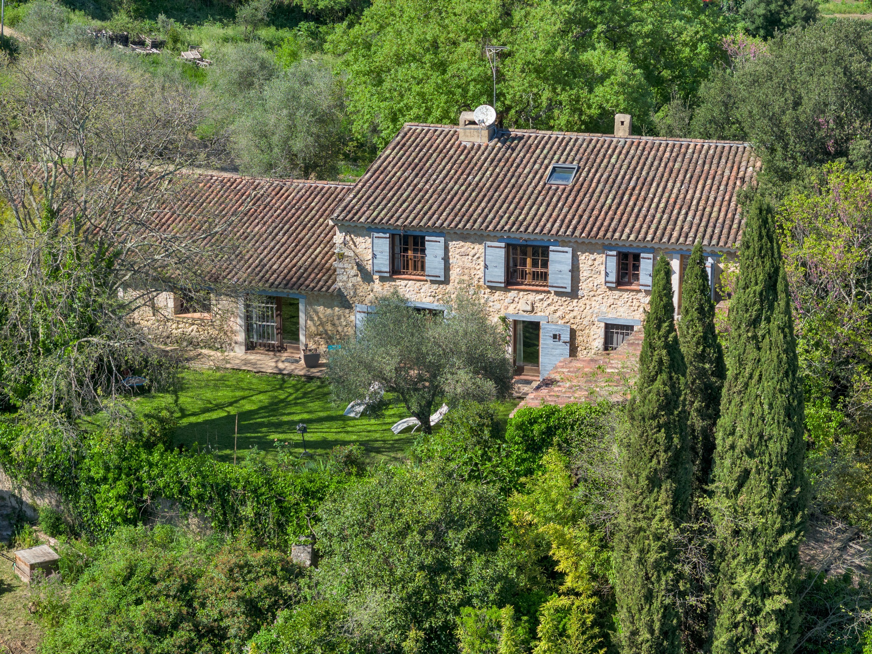  Renovated stone provençal farmhouse with pool and garden – 40 minutes from Cann… - 物件實景
