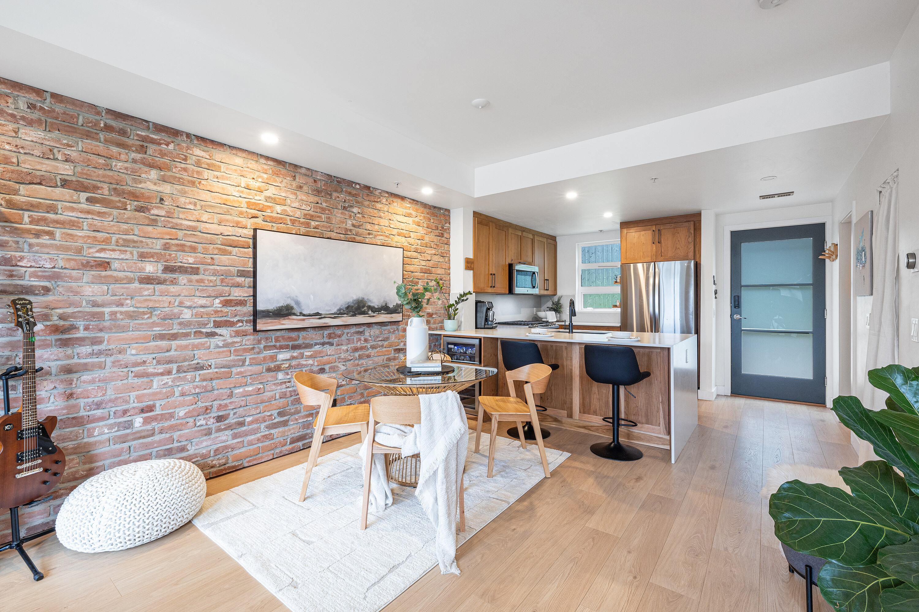  Renovated Porty Moody Townhome - 物件實景