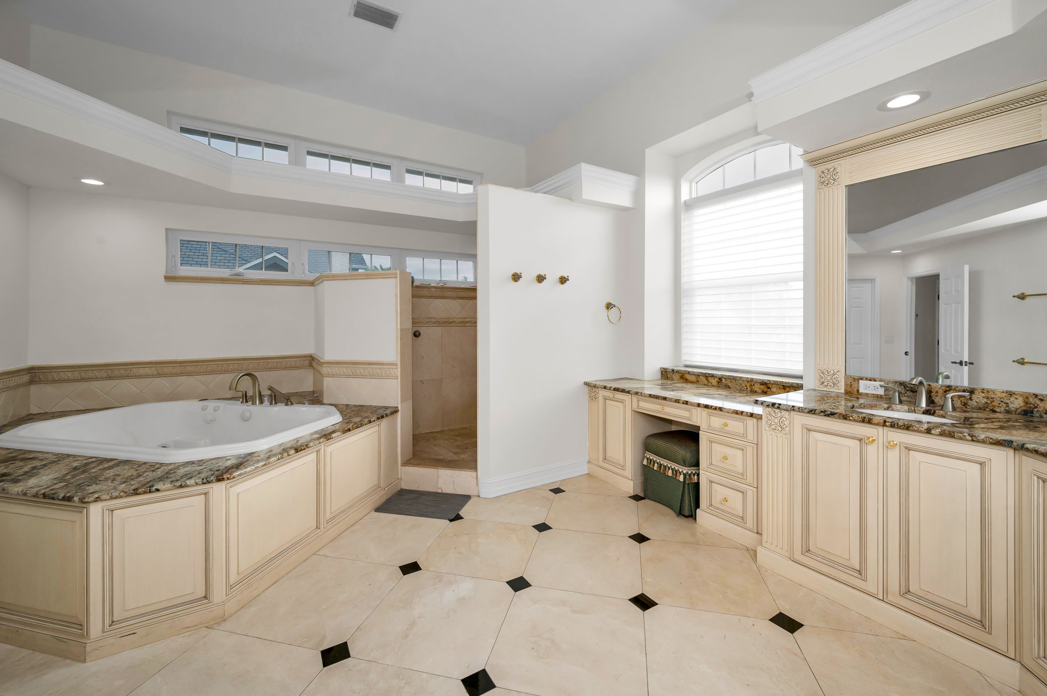 119 8th St E, Tierra Verde, Florida, 33715, United States, 6 Bedrooms Bedrooms, ,5 BathroomsBathrooms,Residential,For Sale,119 8th St E,1672792