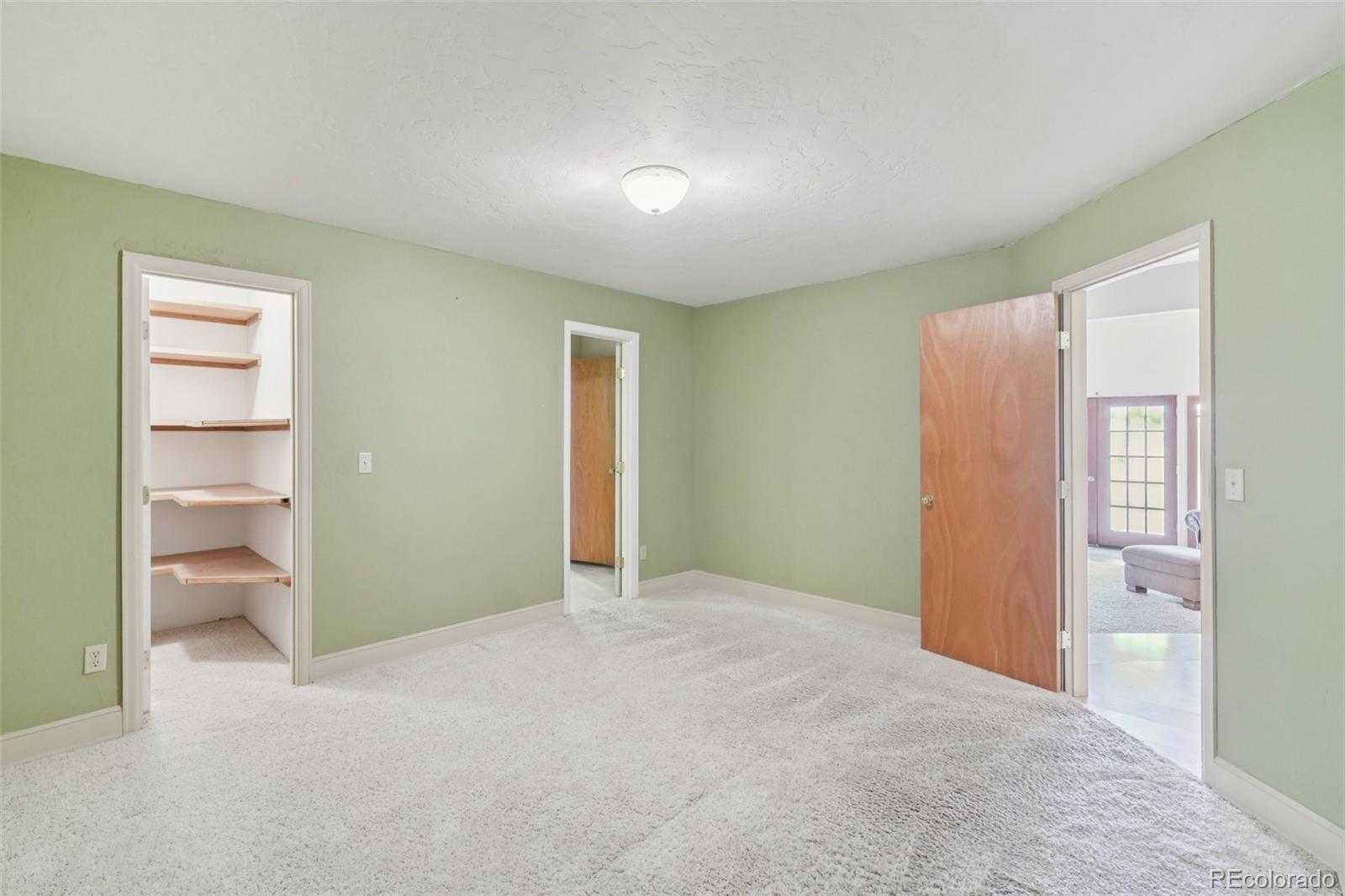 Aurora, Colorado, 80018, United States, 3 Bedrooms Bedrooms, ,4 BathroomsBathrooms,Residential,For Sale,1982686