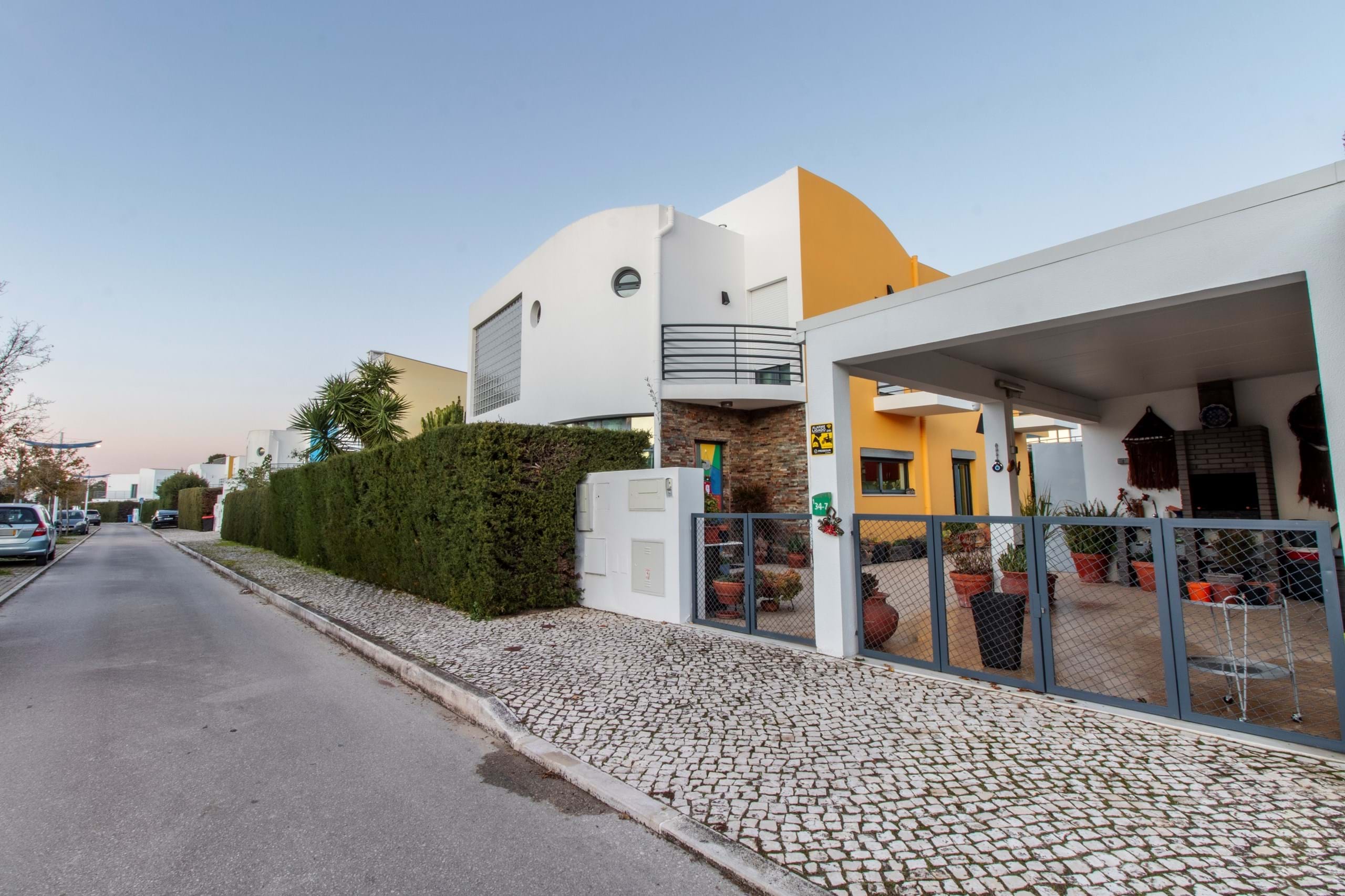 Palmela, Setúbal, 2950-559, PT, 3 Bedrooms Bedrooms, ,3 BathroomsBathrooms,Residential,For Sale,1699589